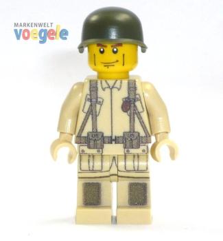 CustomBricks Figure U.S. Airborne Soldier tan made of LEGO bricks
