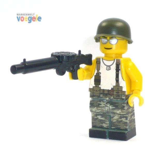 CustomBricks Figure US. GI Soldier with Gun made of LEGO bricks